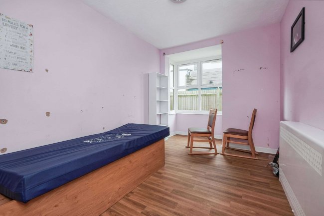 63 Romney Road, Ashford, Kent, TN24 0RR 1