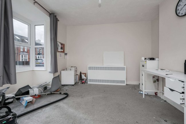 63 Romney Road, Ashford, Kent, TN24 0RR 1