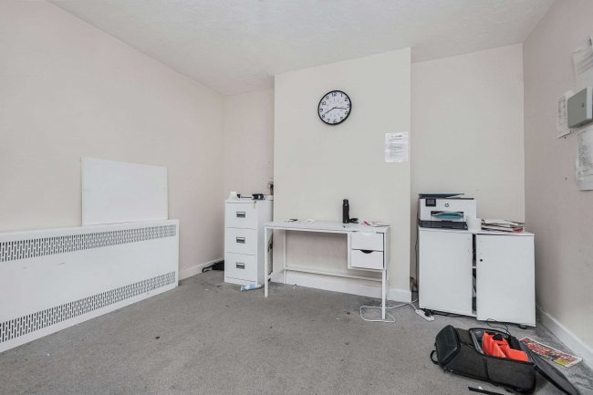 63 Romney Road, Ashford, Kent, TN24 0RR 1