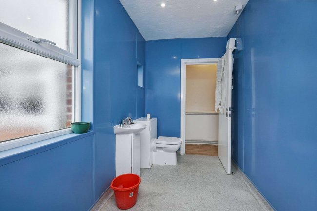 63 Romney Road, Ashford, Kent, TN24 0RR 1