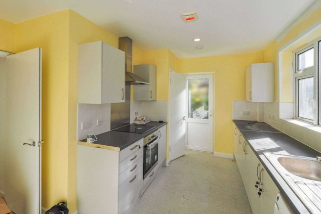 15 Sweechgate, Broad Oak, Canterbury, Kent, CT2 0QY 5