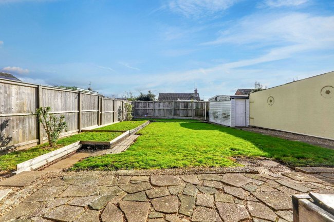 13 Meadowbrook Road, Ashford, Kent, TN24 9AZ 4