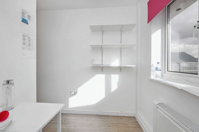 13 Meadowbrook Road, Ashford, Kent, TN24 9AZ 4