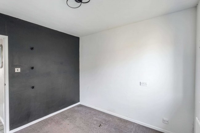 19 Lodge Gate Close, Denholme, Bradford, BD13 4ED 5