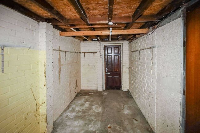 9 Joydon Drive, Chadwell Heath, Romford RM6 4ST 1