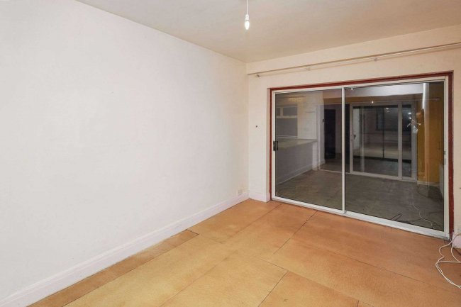 9 Joydon Drive, Chadwell Heath, Romford RM6 4ST 1