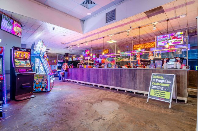 Burnley Bowl, Finsley Gate, Burnley, BB11 2HE 8