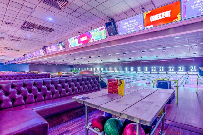 Burnley Bowl, Finsley Gate, Burnley, BB11 2HE 8