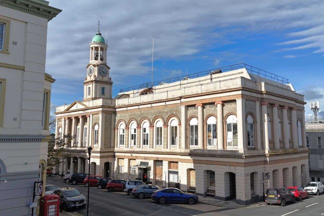 Ryde Theatre, Queens Road, Ryde, Isle of Wight, PO33 2NL 10