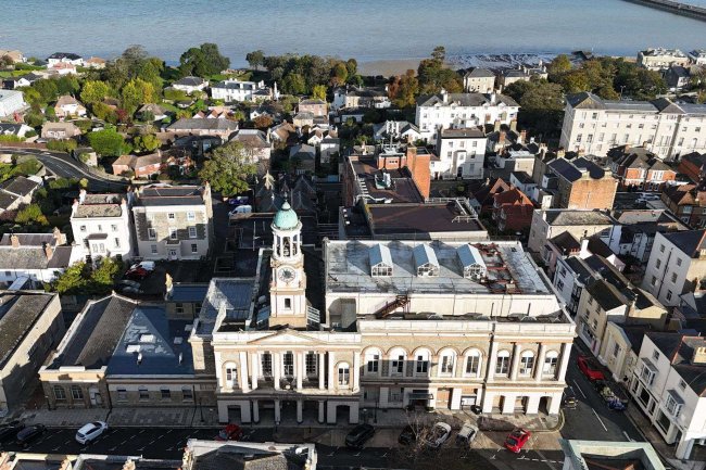 Ryde Theatre, Queens Road, Ryde, Isle of Wight, PO33 2NL 10