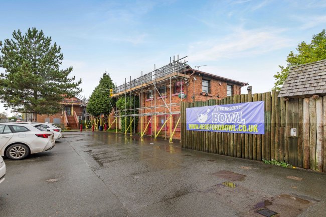 Hereford Bowl, Station Approach, Hereford HR1 1BB 6