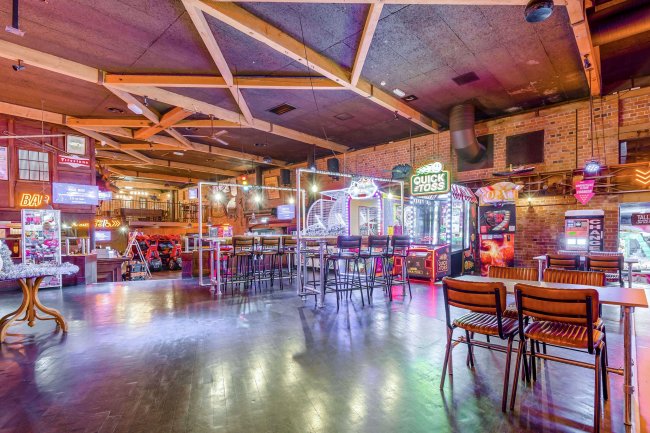 Hereford Bowl, Station Approach, Hereford HR1 1BB 6