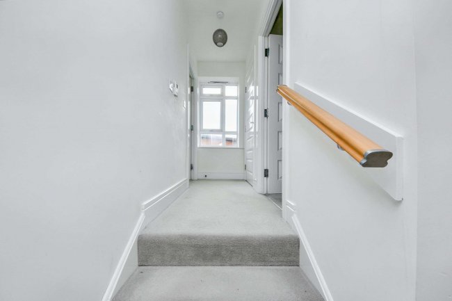 6 Paris Court, Stoke-on-Trent, Staffordshire, ST1 3GJ 4