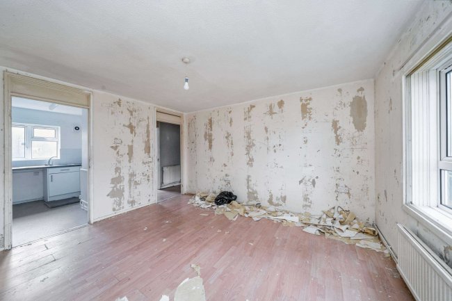 Flat 77, New Road, Datchet, Slough, SL3 9JA 3