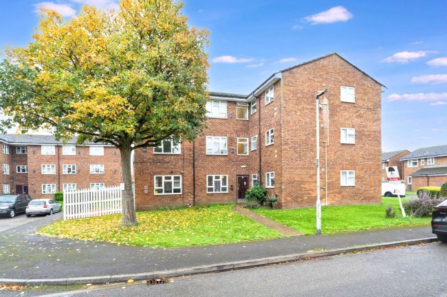 Flat 77, New Road, Datchet, Slough, SL3 9JA 3