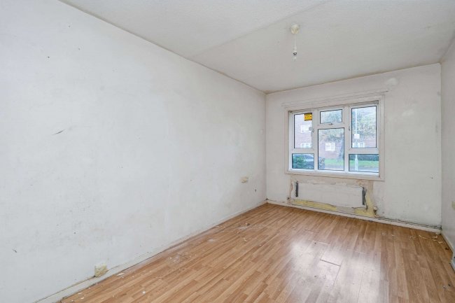 Flat 77, New Road, Datchet, Slough, SL3 9JA 3