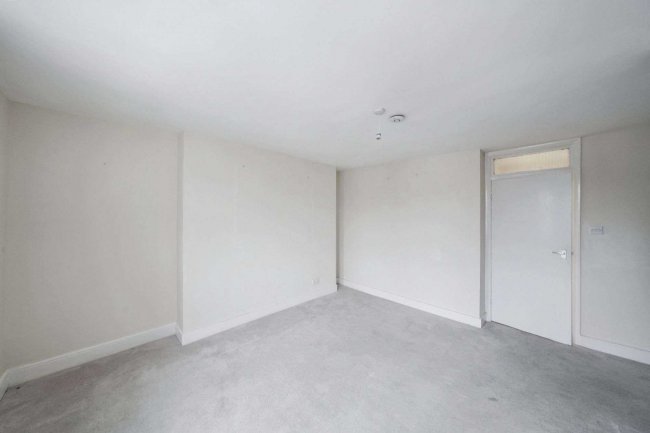 42D Cambridge Gardens, Notting Hill, London W10 5UD 2