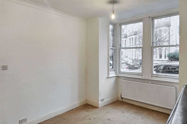 97A Stanlake Road, Shepherd's Bush, London W12 7HQ 3