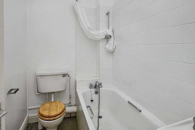 97A Stanlake Road, Shepherd's Bush, London W12 7HQ 3