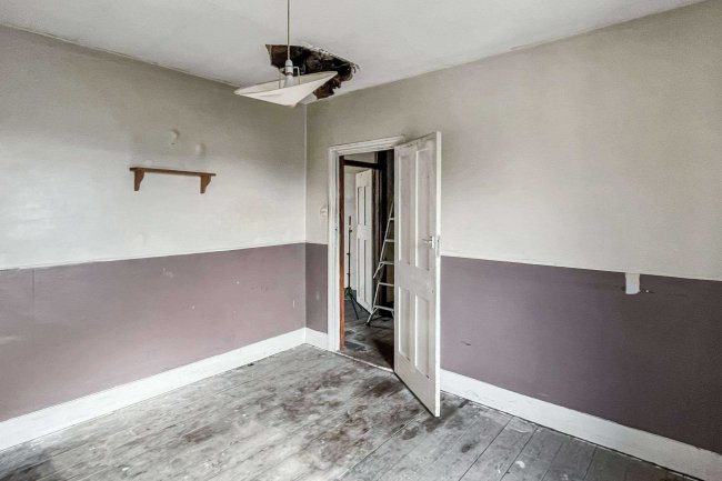 138 Old Road, Dartford, Kent, DA1 4DY 5