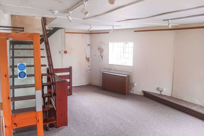 14-18 The Parade, Marlborough, Wiltshire, SN8 1NE 64