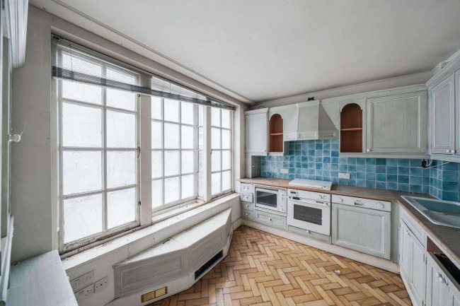 17 Yeomans Row, Knightsbridge, London SW3 2AL 6