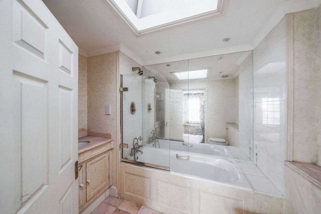 17 Yeomans Row, Knightsbridge, London SW3 2AL 6