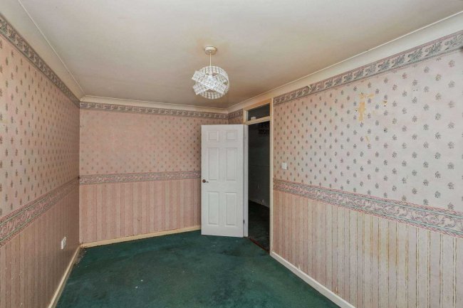 150 Winsor Terrace, Winsor Park Estate, Beckton, London E6 6LD 8