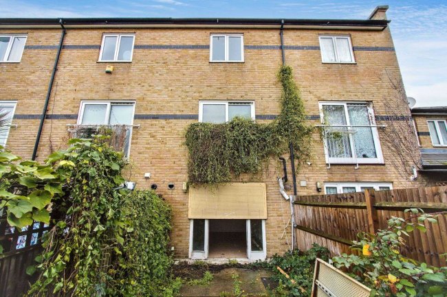 5 Akerman Road, Stockwell, London SW9 6SP 1