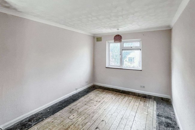 65 Dale Road, Crayford, Dartford, DA1 3PG 7