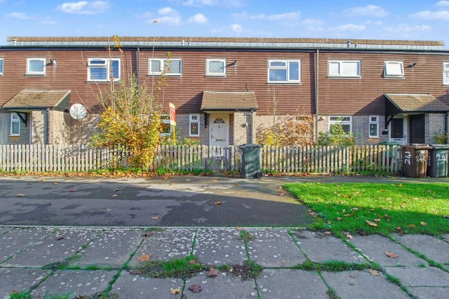 242 Pilgrims Way, Andover, SP10 5HU 6