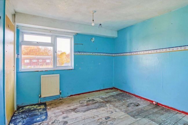 242 Pilgrims Way, Andover, SP10 5HU 6