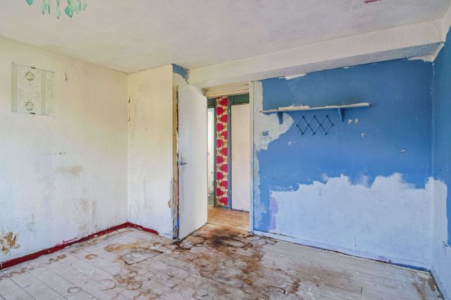 242 Pilgrims Way, Andover, SP10 5HU 6