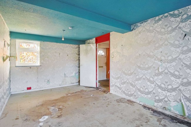 242 Pilgrims Way, Andover, SP10 5HU 6