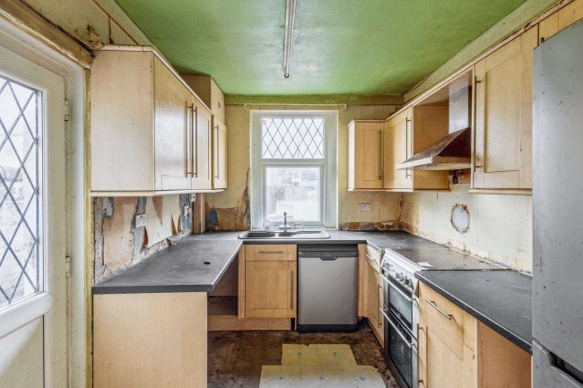 9 Barnes Road, Heysham, Morecambe LA3 1UW 8