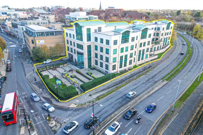 11 Vine Street, Uxbridge UB8 1QE 1