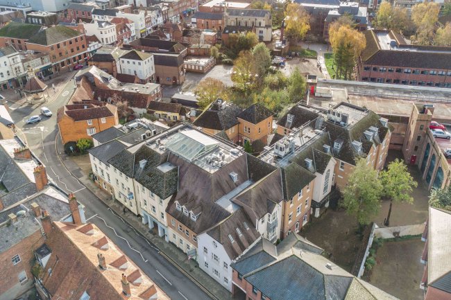 Oxford Square, Oxford Street, Newbury, RG14 1JG 4