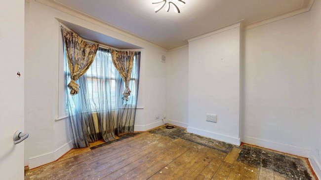 84 Vansittart Road, Forest Gate, London, E7 0AA 2