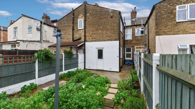 Flat A, 52 Ernald Avenue, East Ham, London, E6 3AL 1