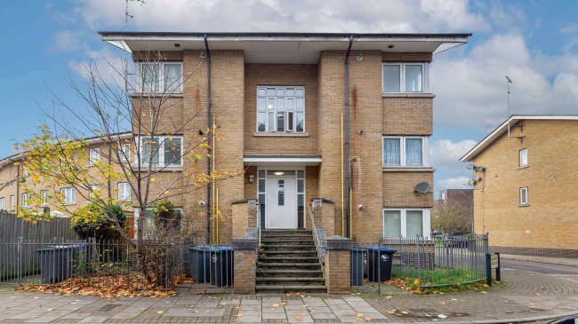 Flat 15 Chapel Close, Willesden, London, NW10 2DL 9