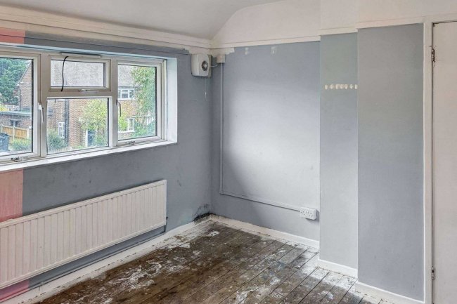 Flat A, 47 Goldings Crescent, Basildon, Essex, SS16 4RX 89