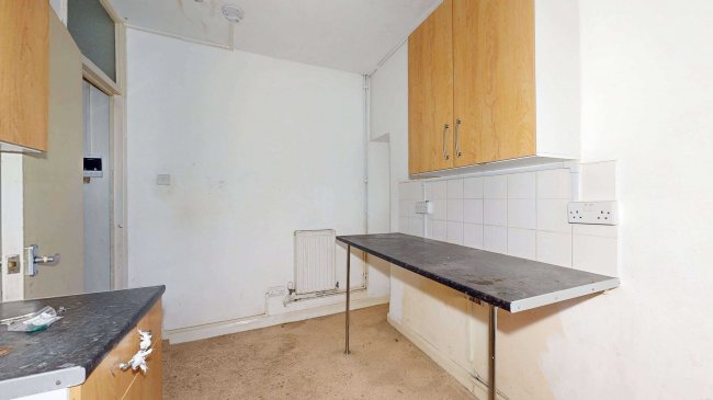 90 Kingsley Flats, Old Kent Road, Bermondsey, London, SE1 5UR 8