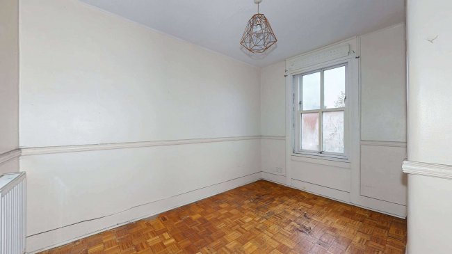 90 Kingsley Flats, Old Kent Road, Bermondsey, London, SE1 5UR 8