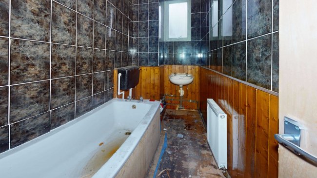 90 Kingsley Flats, Old Kent Road, Bermondsey, London, SE1 5UR 8