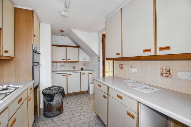 39 Bennett Close, Welling, DA16 3HU 3