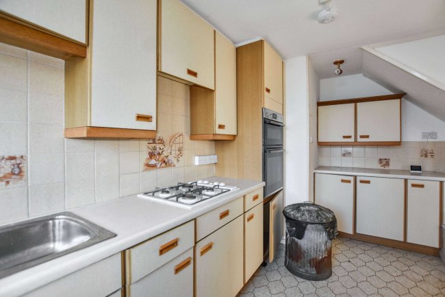 39 Bennett Close, Welling, DA16 3HU 3