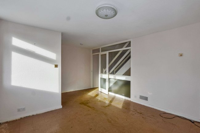 39 Bennett Close, Welling, DA16 3HU 3