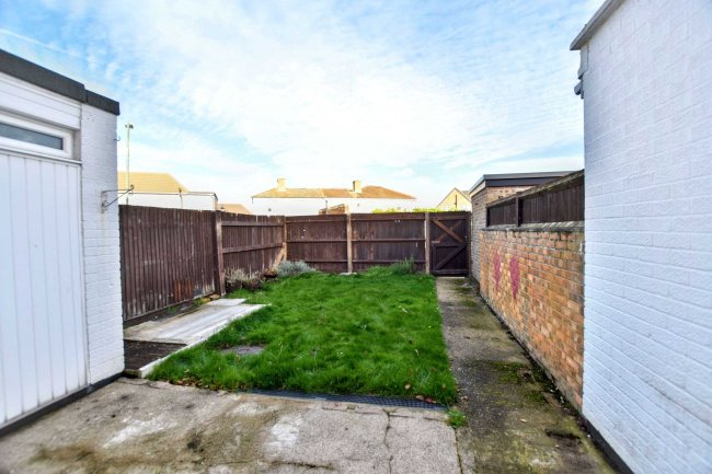 39 Bennett Close, Welling, DA16 3HU 3