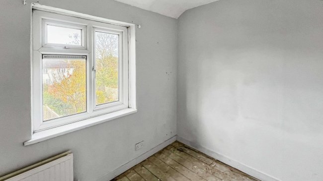 16 Heath Road, Crayford, Dartford, DA1 3NP 5