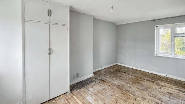 16 Heath Road, Crayford, Dartford, DA1 3NP 5